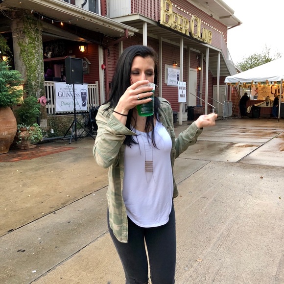 Meet your Posher, Melissa - Picture 6 of 7